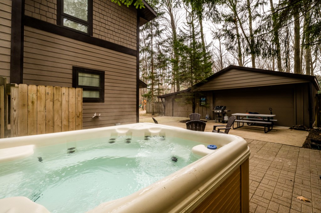 Outdoor Hot Tub Open Year Round!