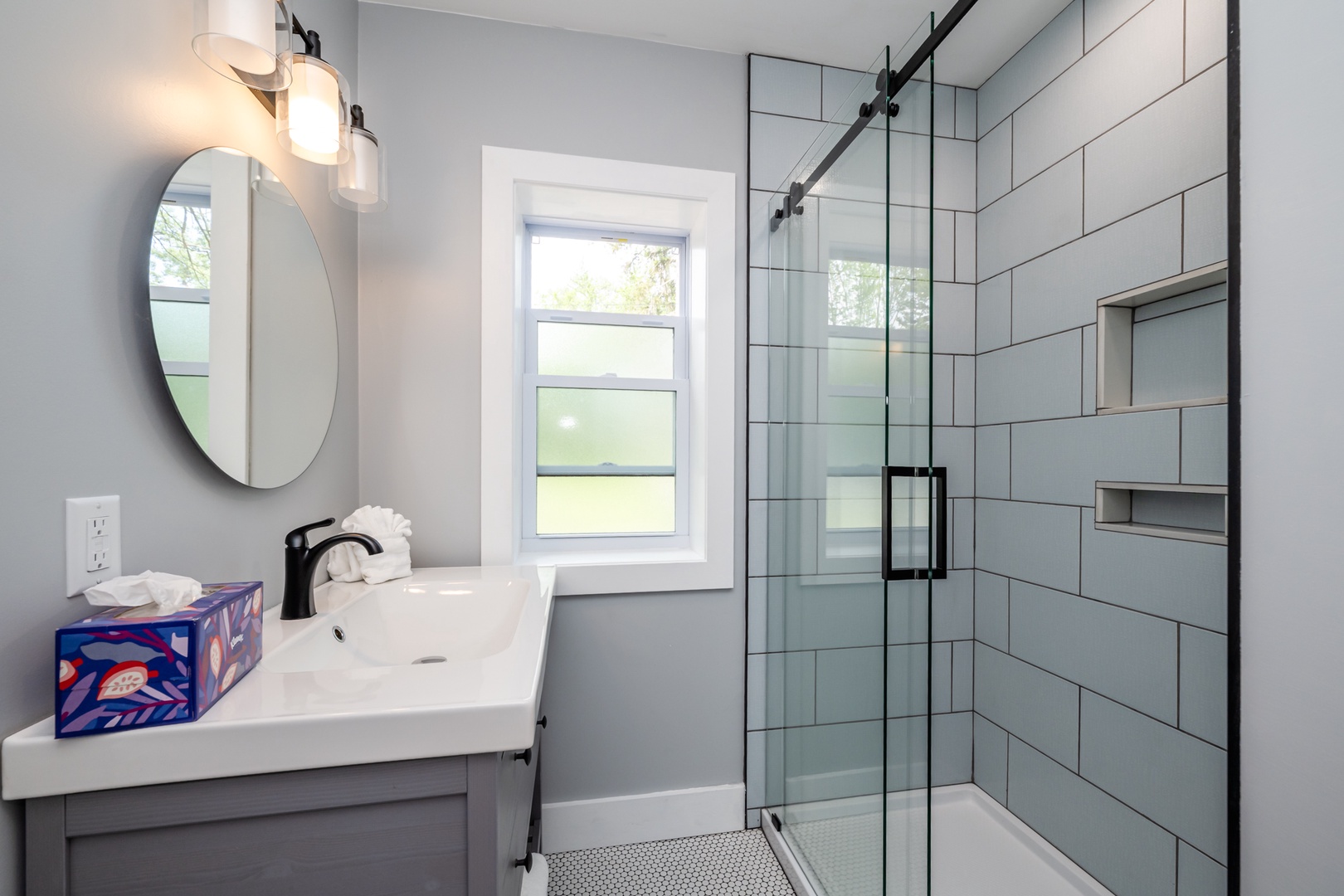 Full Bathroom Unit #1