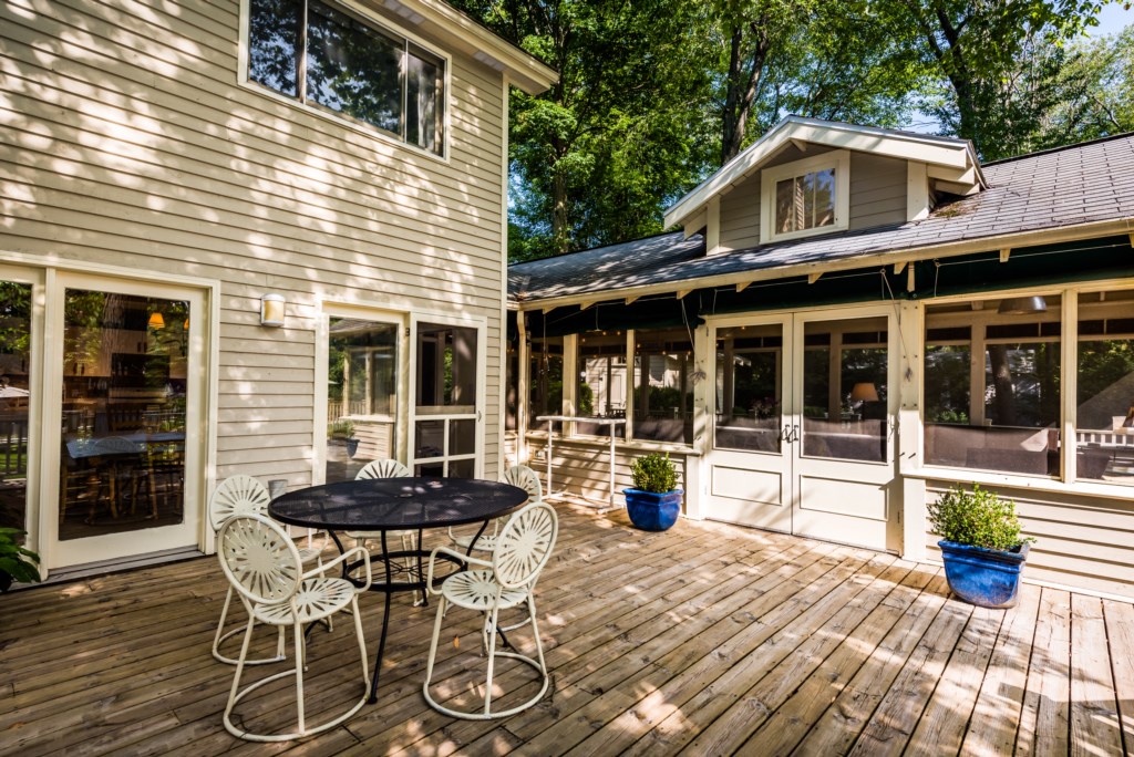 The side deck is a great spot for breakfast and lunch!