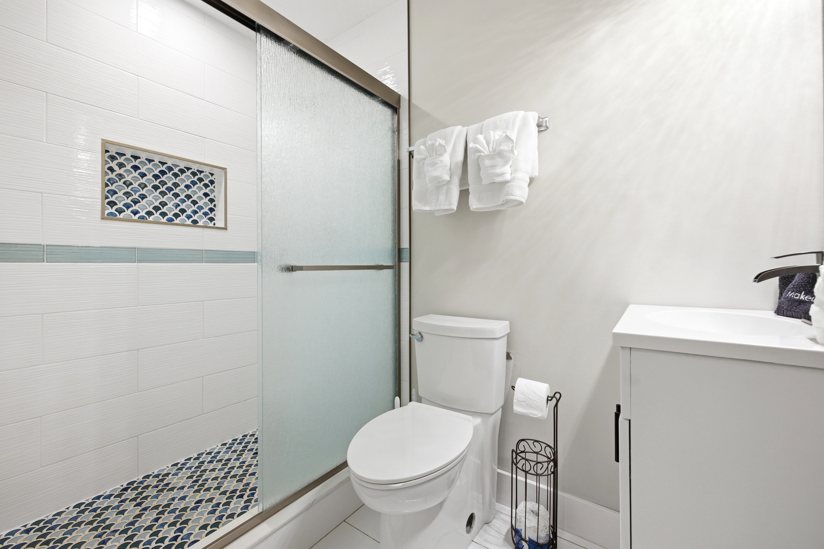Unit #3 Full Bathroom