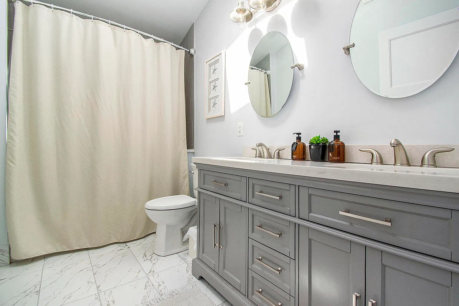 Full Bathroom