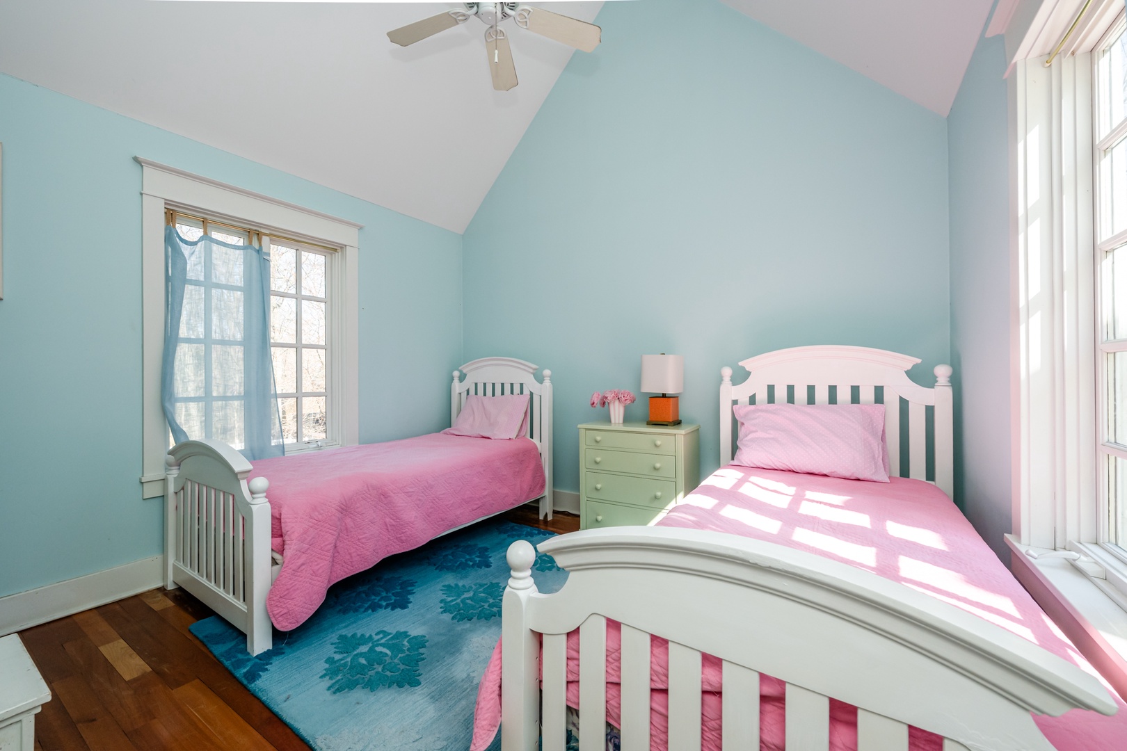 Bedroom #3 (Two Twins)