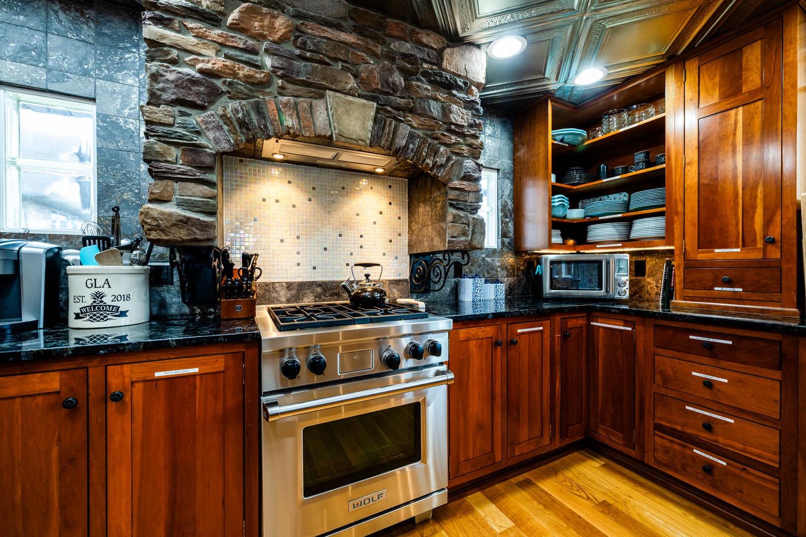 Fully Stocked Kitchen