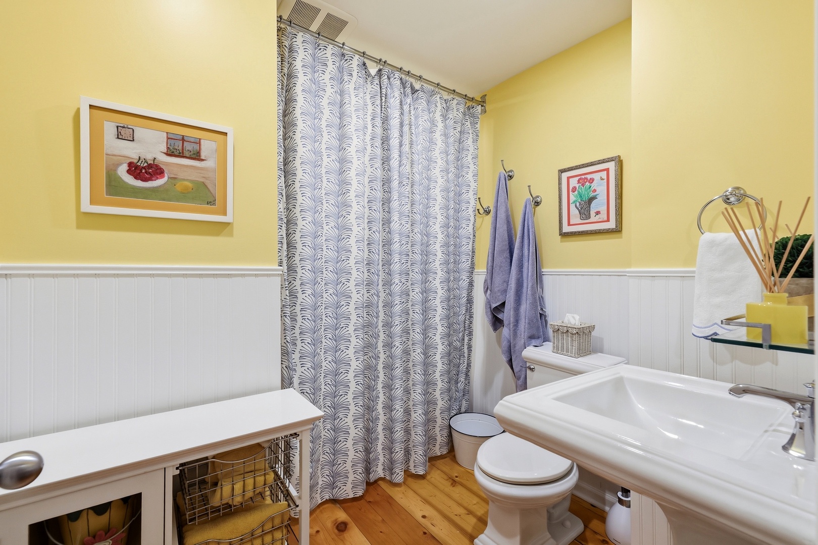 Full Bathroom