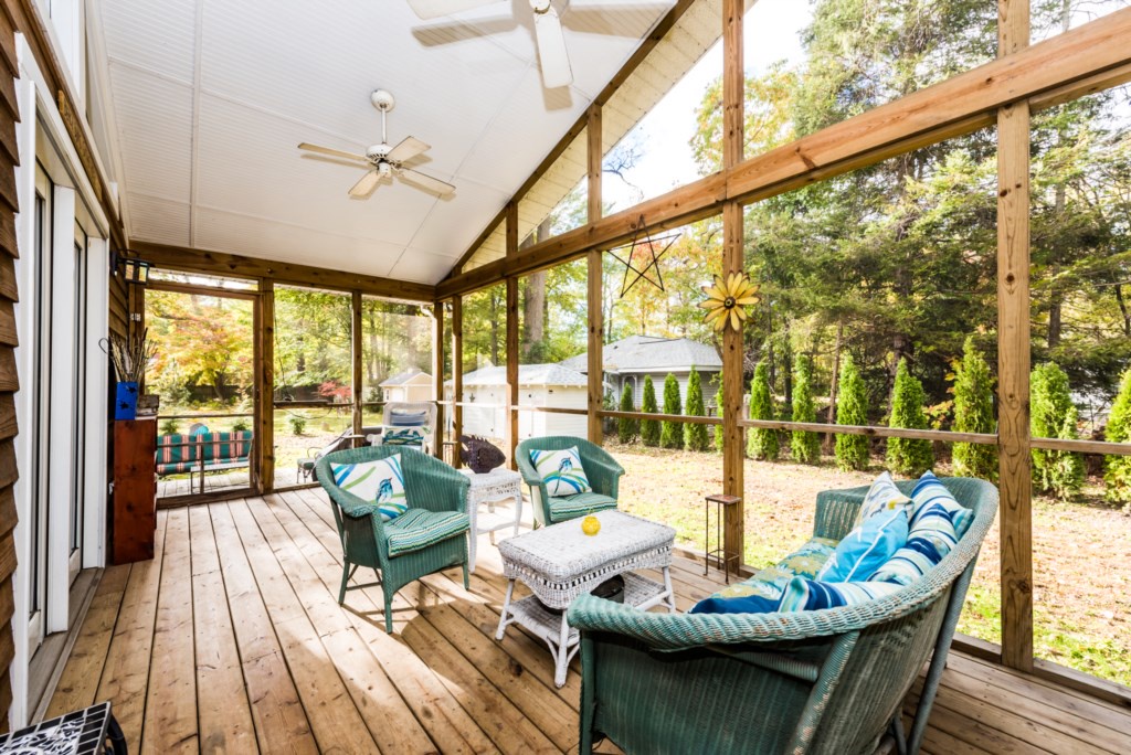 Spacious Screened-In Porch