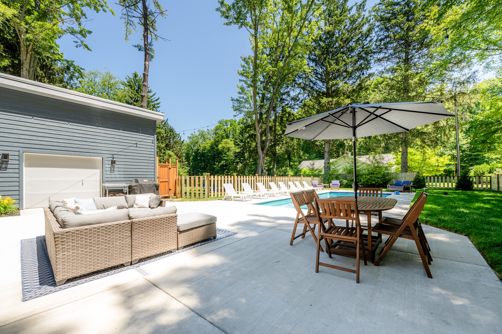 Outdoor Seating