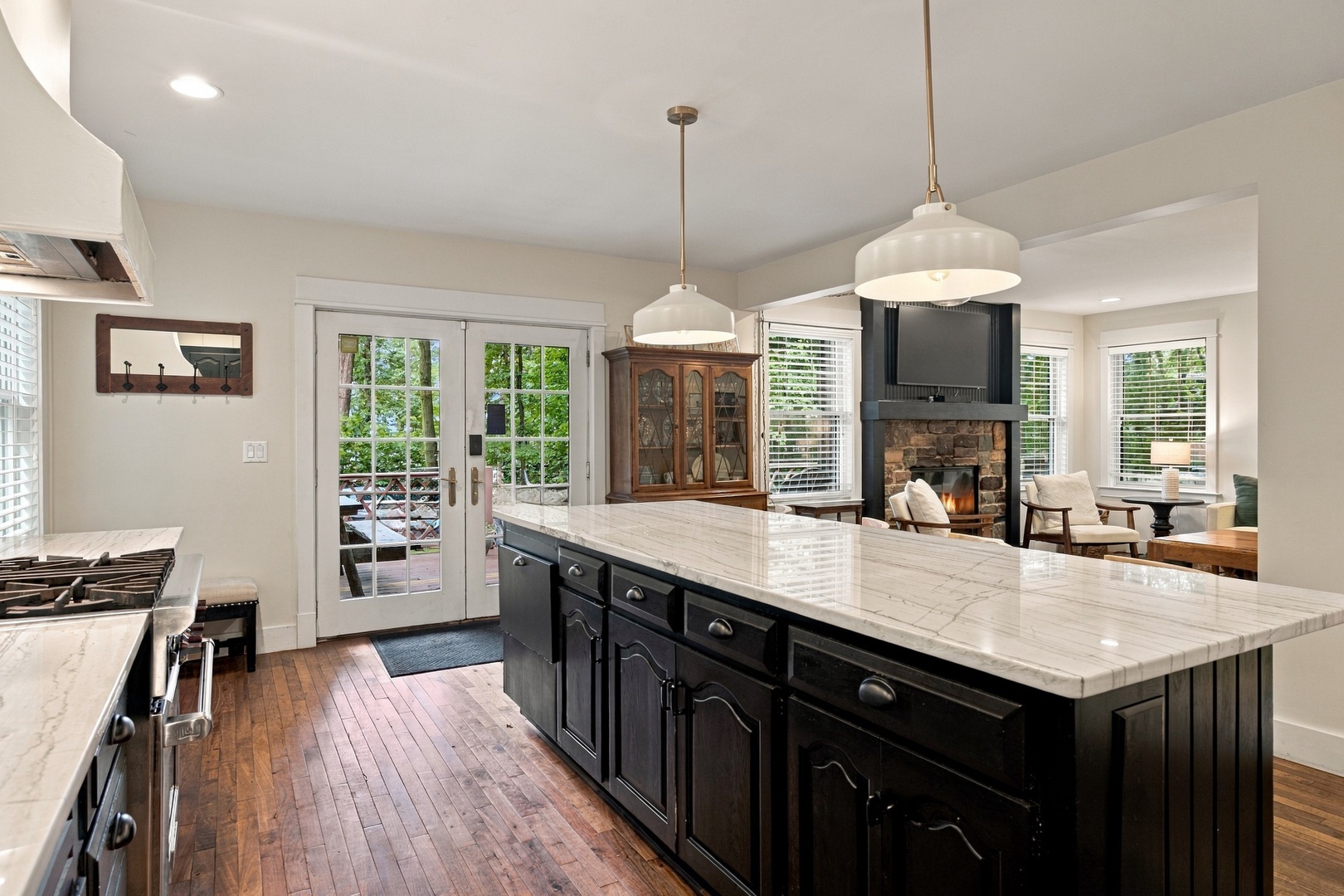 Fully Equipped Kitchen!