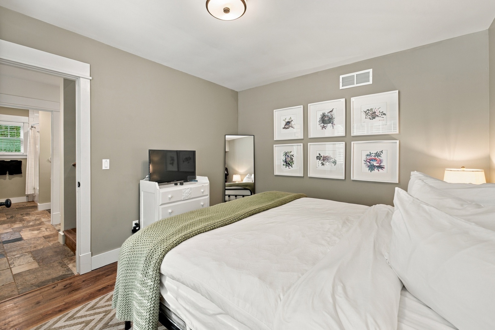 Bedroom #1 (Alt Angle)