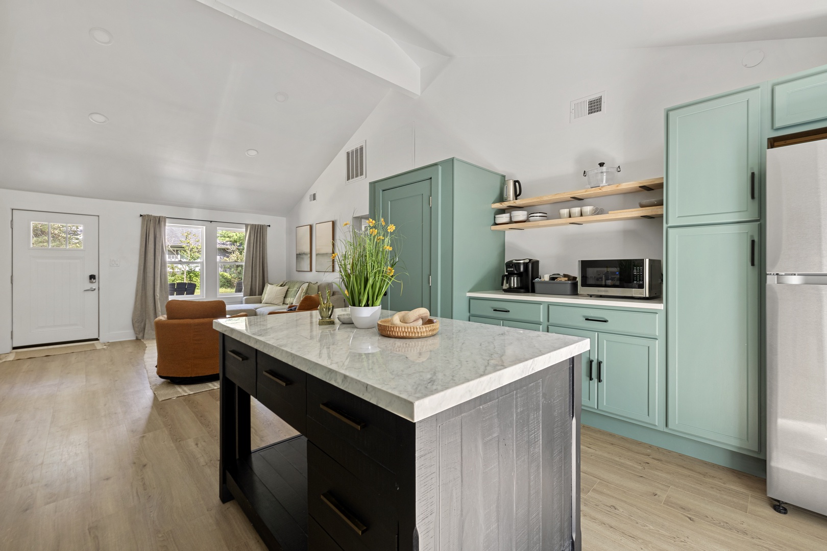 Beachside Bungalows - Unit B
