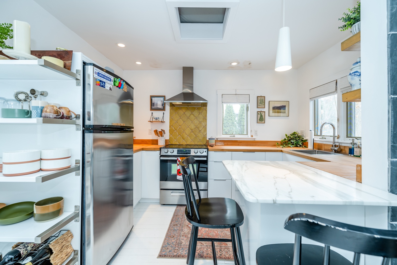 Fully Stocked Kitchen