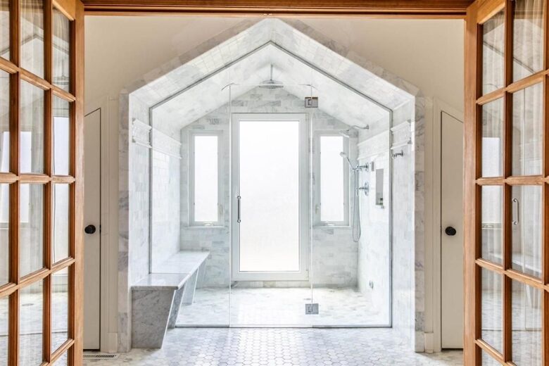 Upstairs Bathroom
