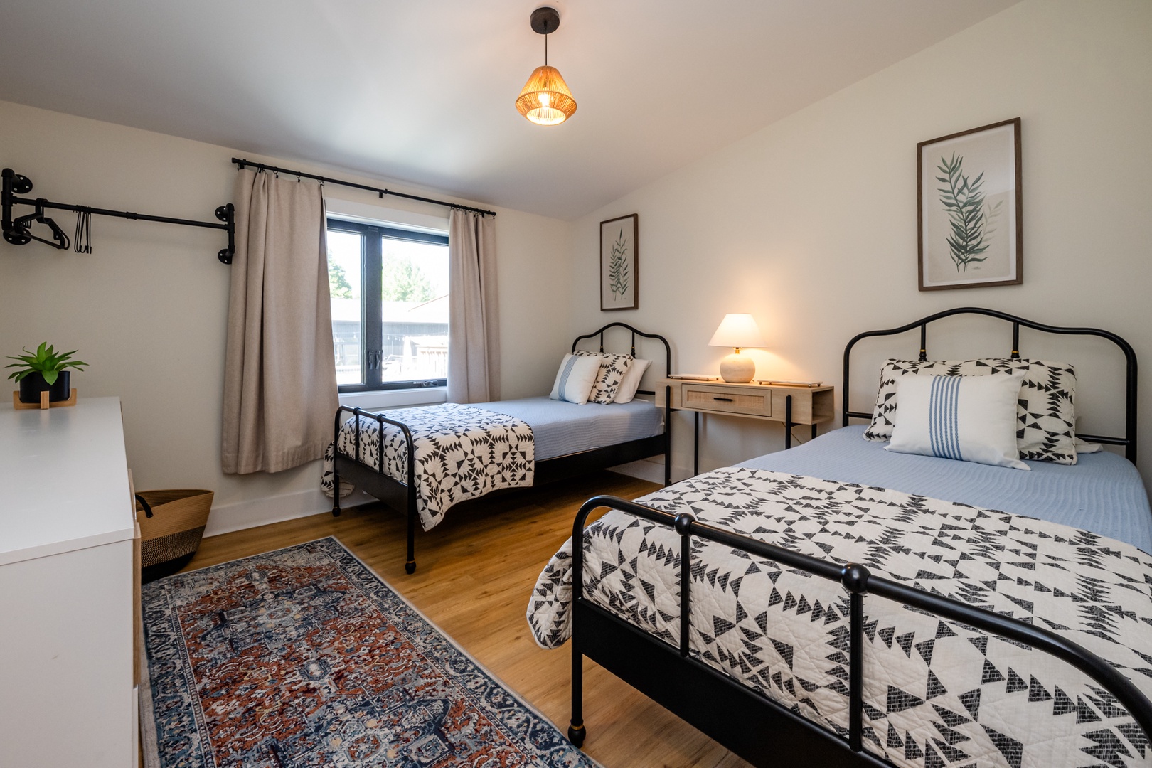 Main House Bedroom #3 (Two Twins)