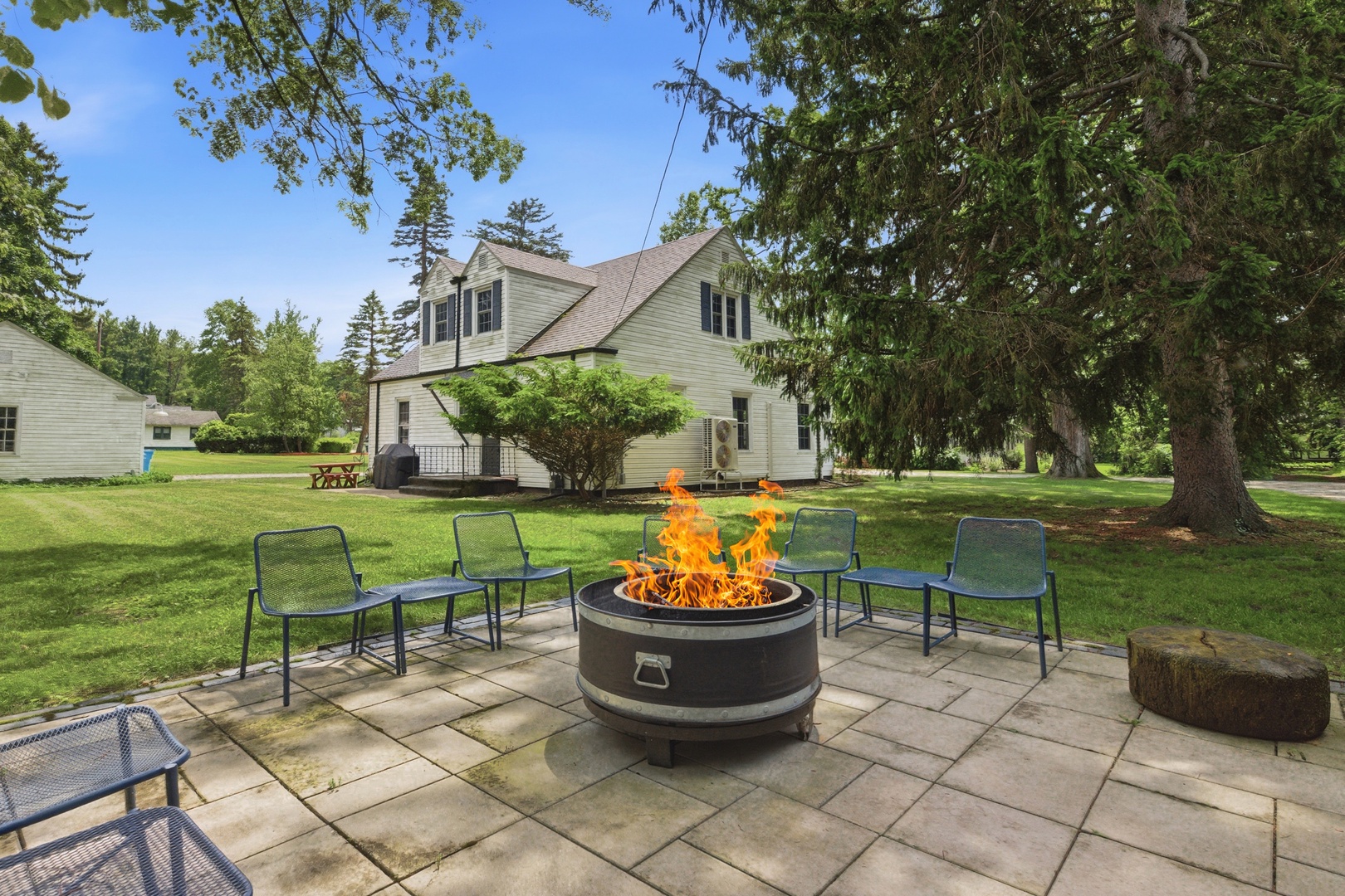 Outdoor Firepit