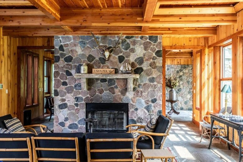 Sitting Area