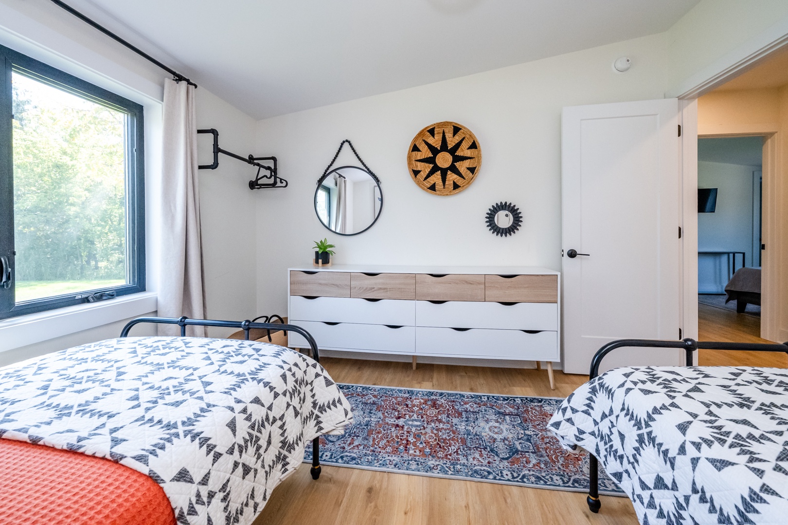 Bedroom #4 (Alt Angle)