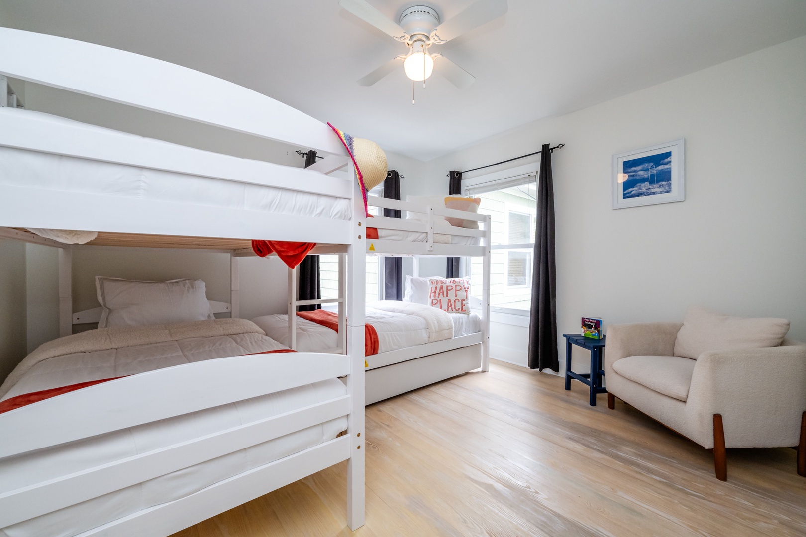 Sleepover Room: 4 Twin Bunks & Trundle Bed