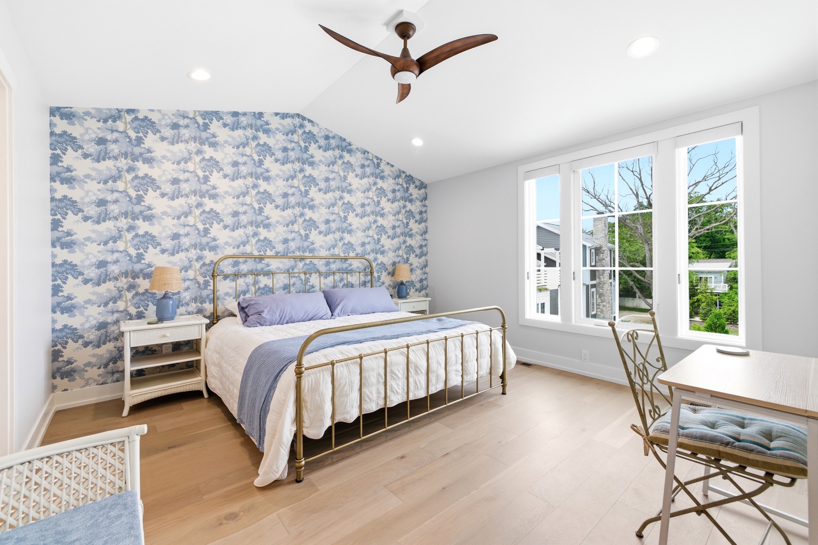 Bedroom #1 (King)