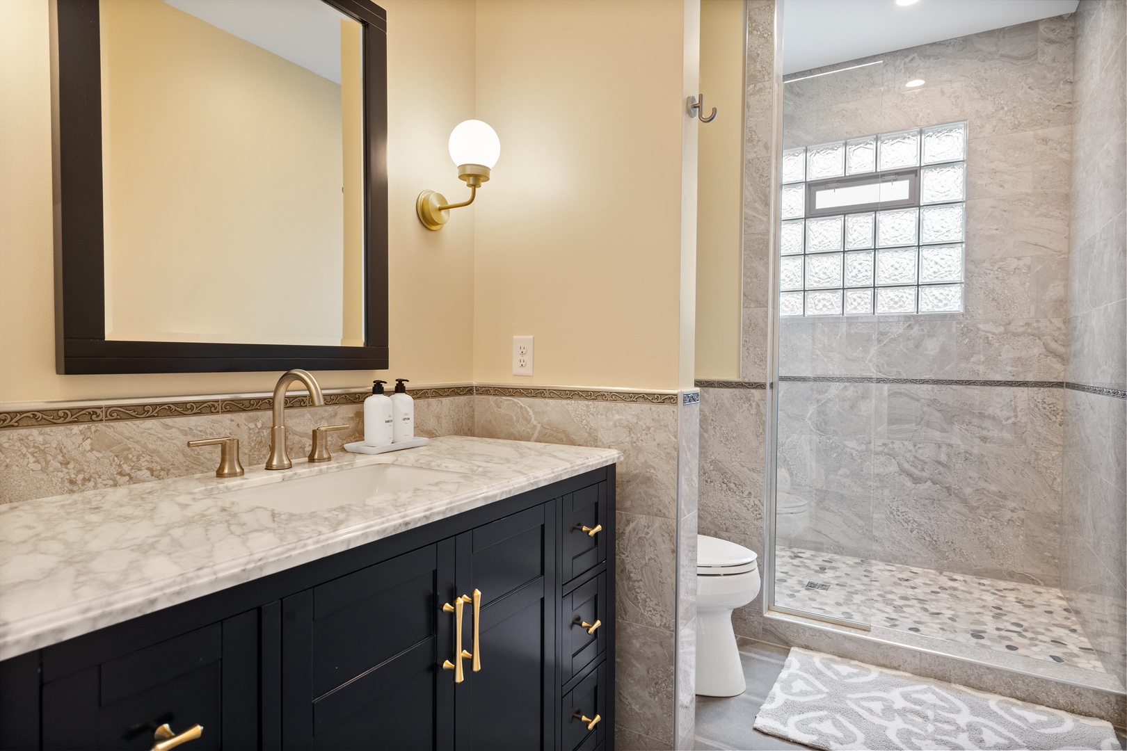 En Suite Bathroom