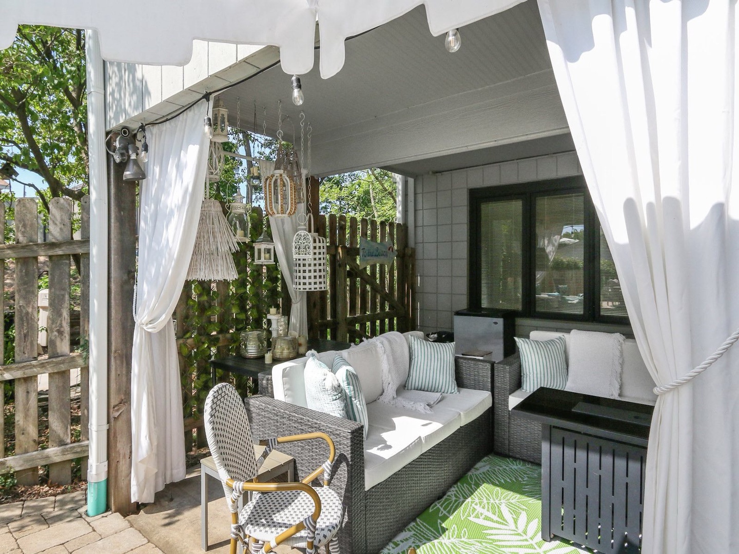 Outdoor Seating