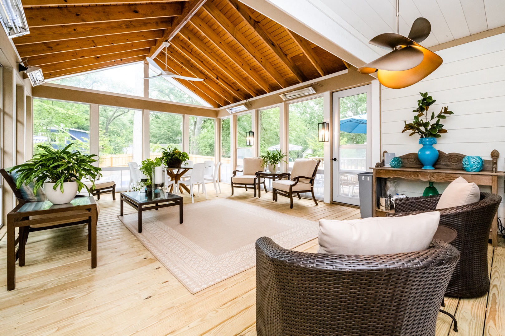 Gorgeous Screened In Porch