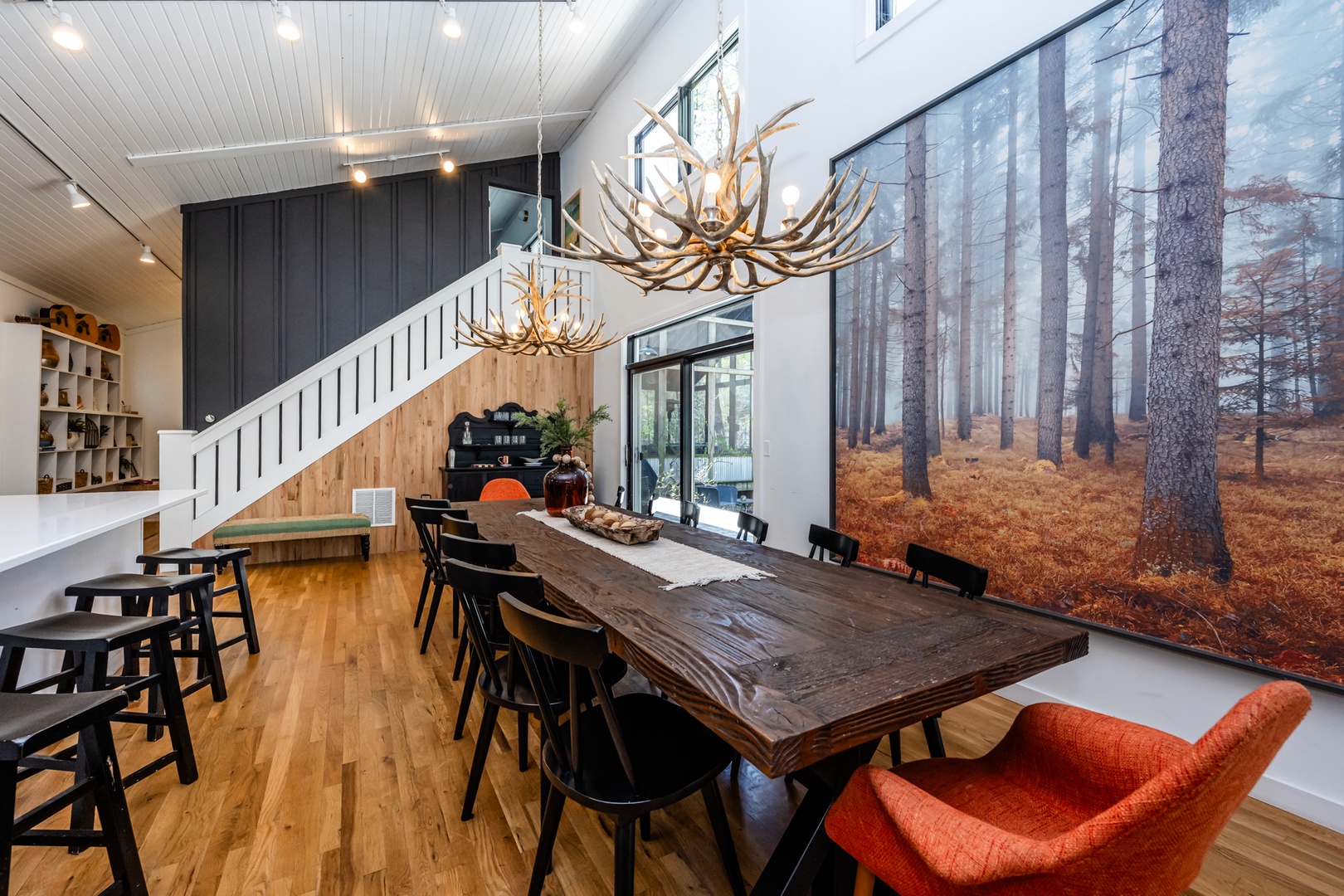 Gorgeous Dining Area
