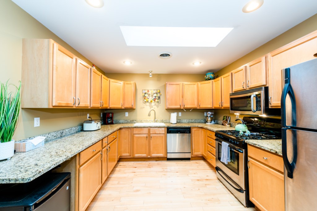 Fully Stocked Kitchen