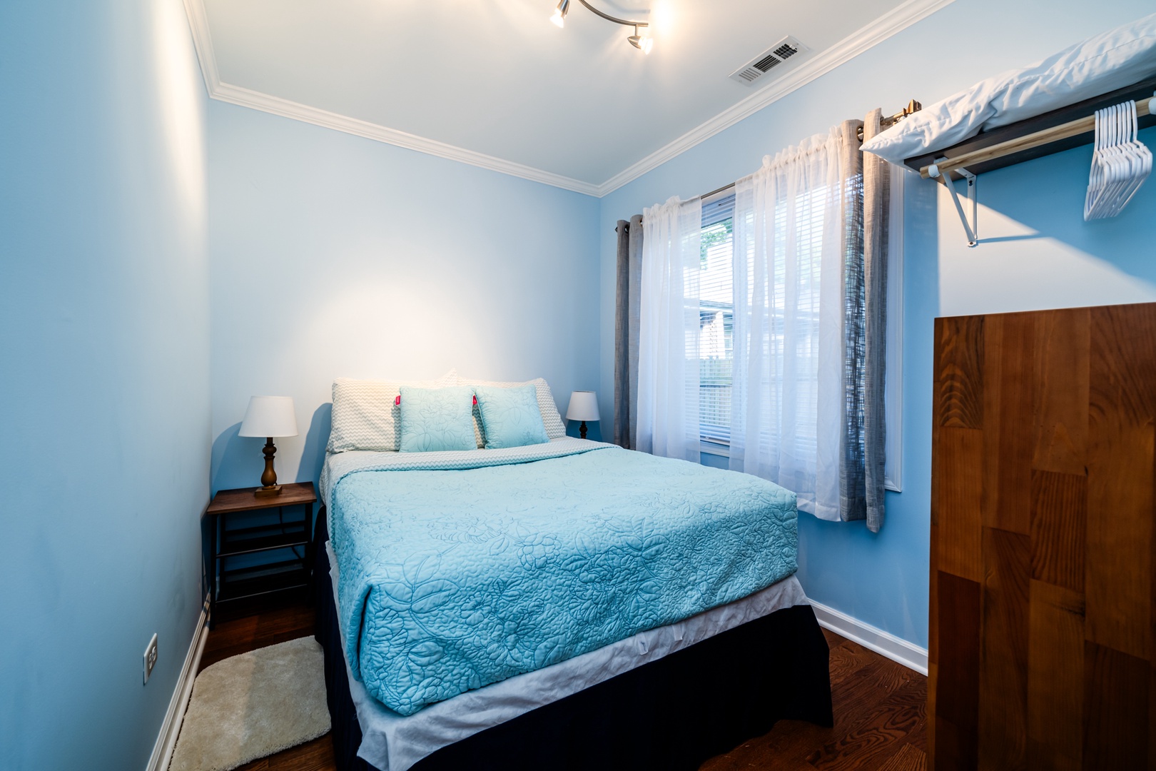 Bedroom #1 (Queen)