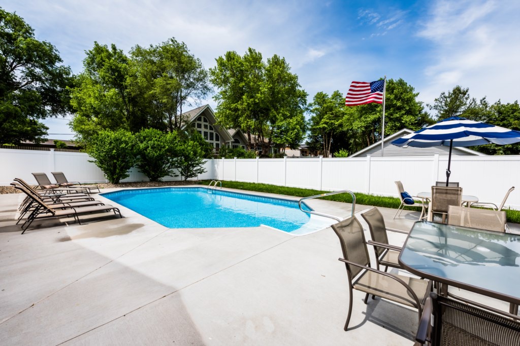 Private Heated Pool!