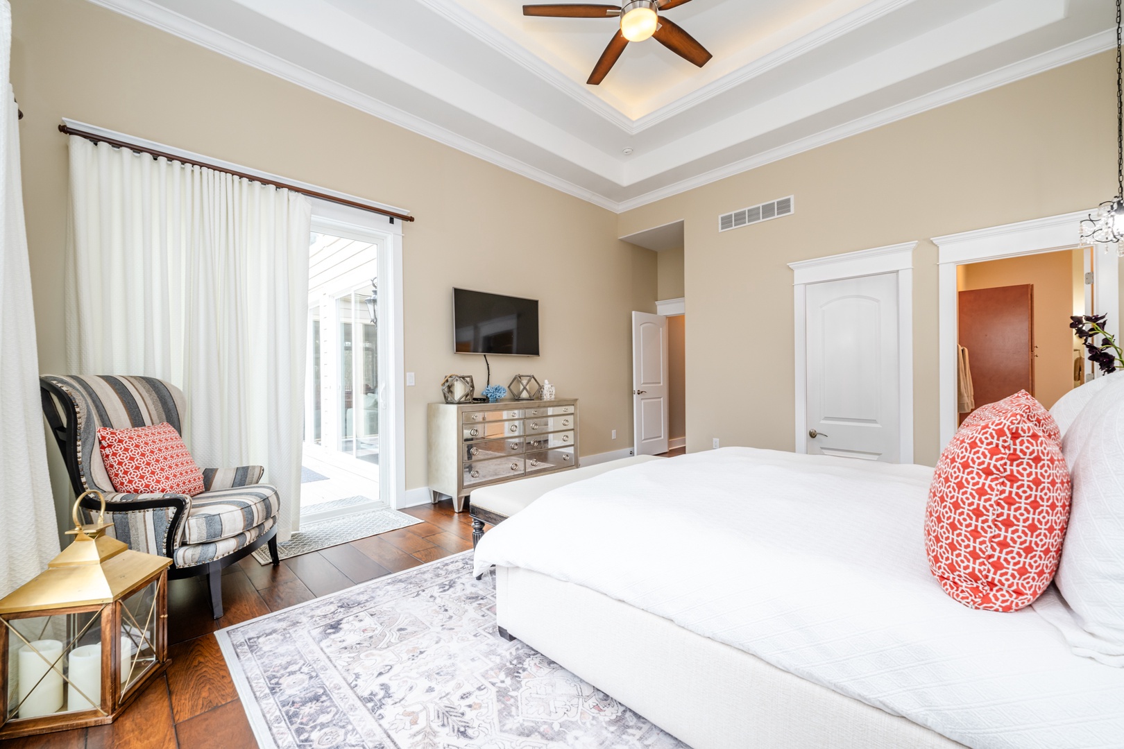 Bedroom #1 (Alt Angle)