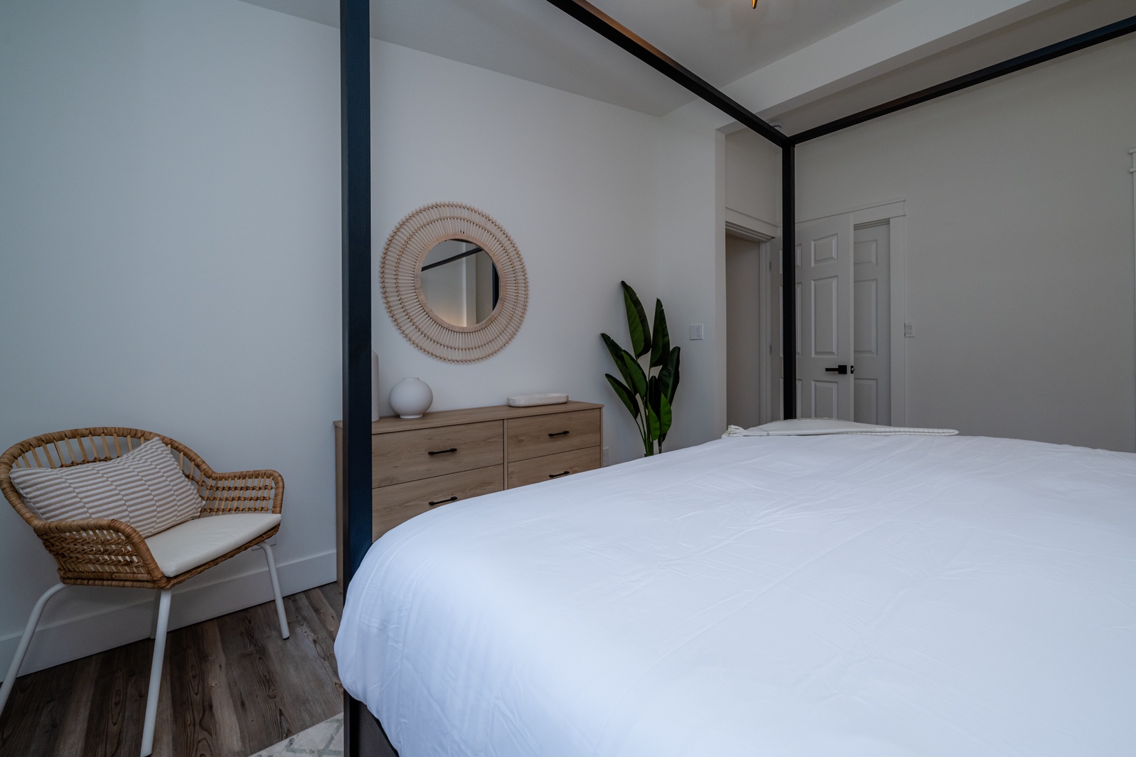 Bedroom #1 (Alt Angle)