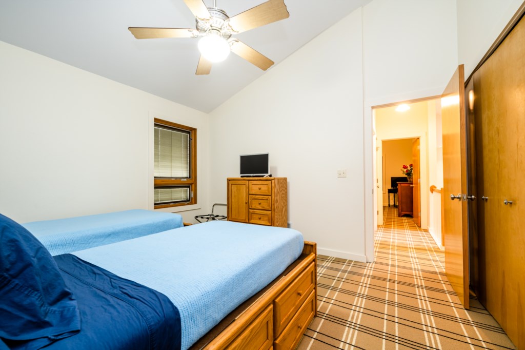 Bedroom #3 (Alt Angle)