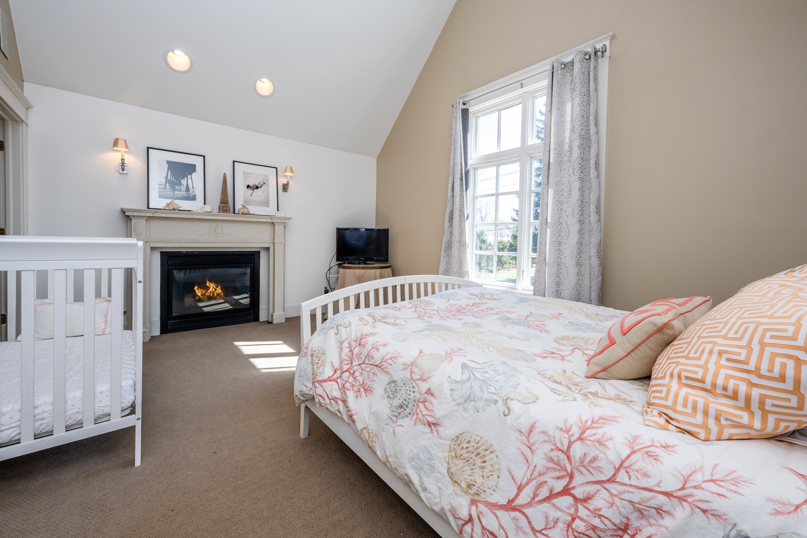 Bedroom #4 (Alt Angle)