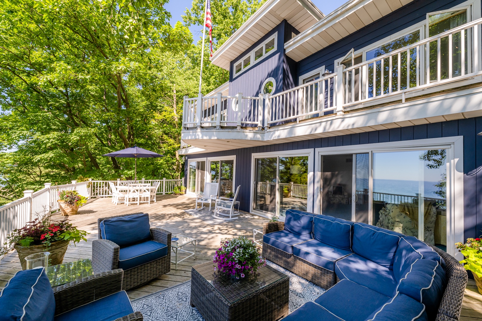 Expansive Back Deck