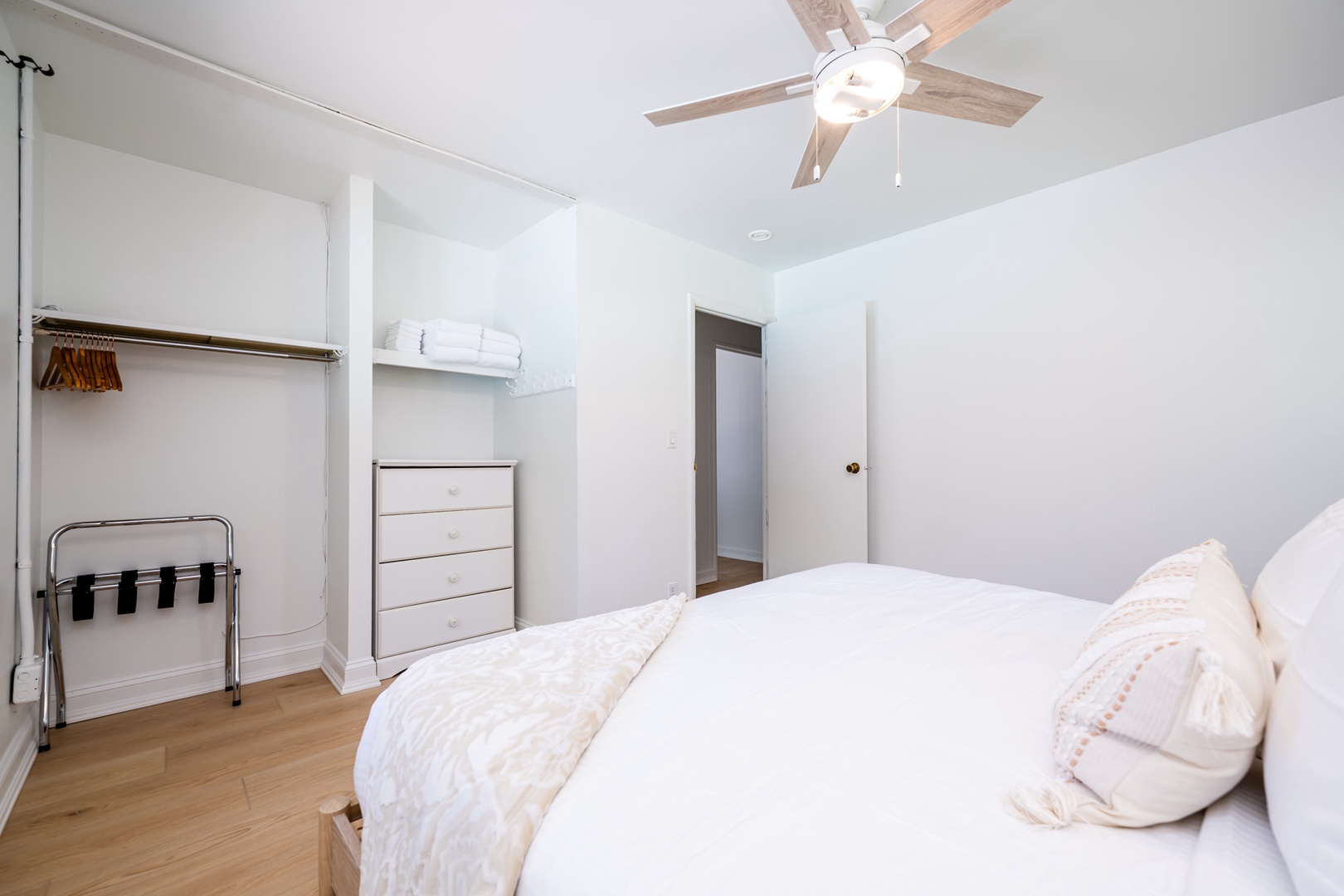 Bedroom #2 (Alt Angle)