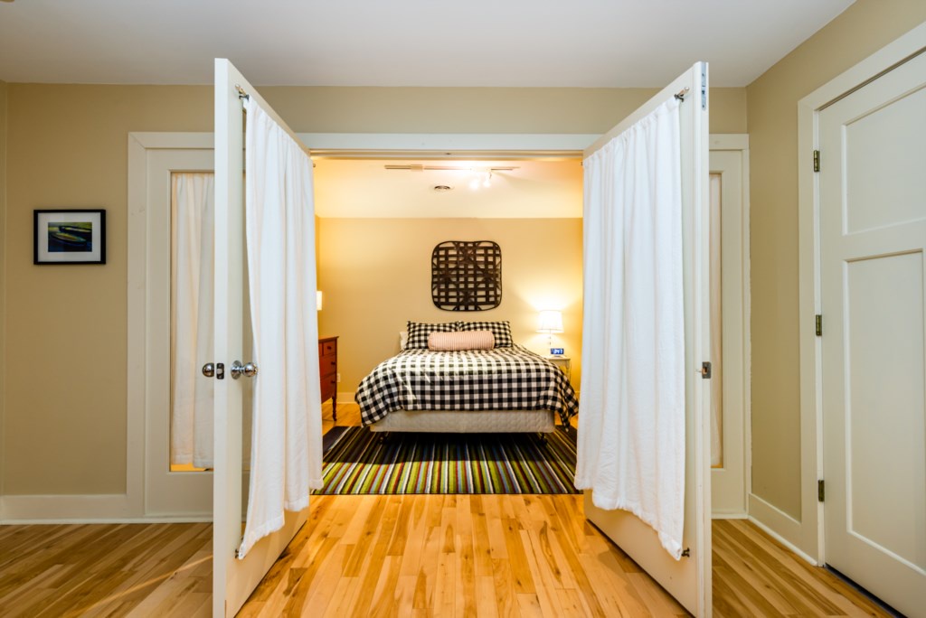 Bedroom #3 (alt angle)