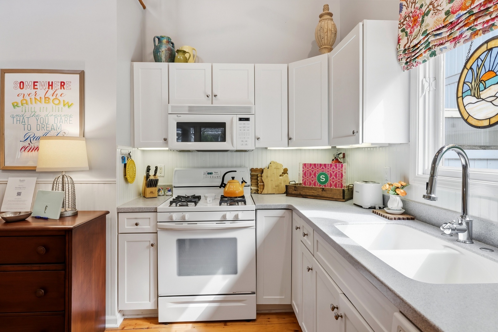 Fully Equipped Kitchen!