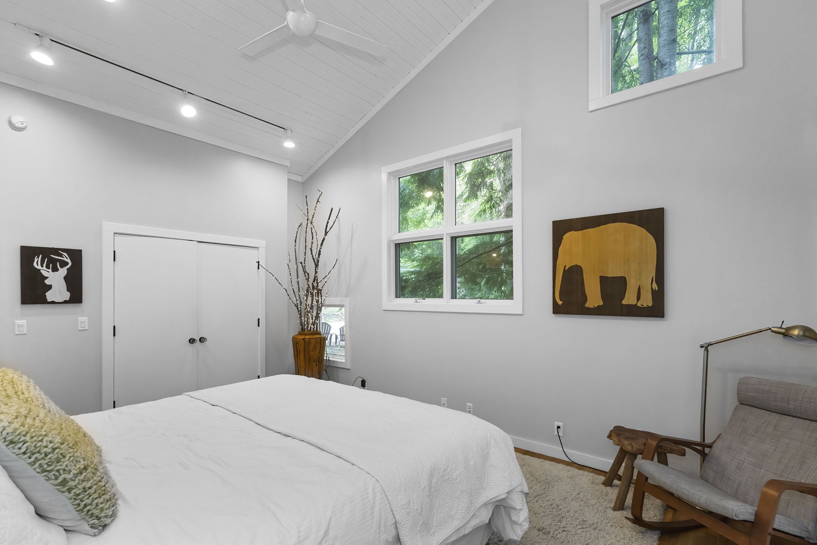 Bedroom #2 (Alt Angle)