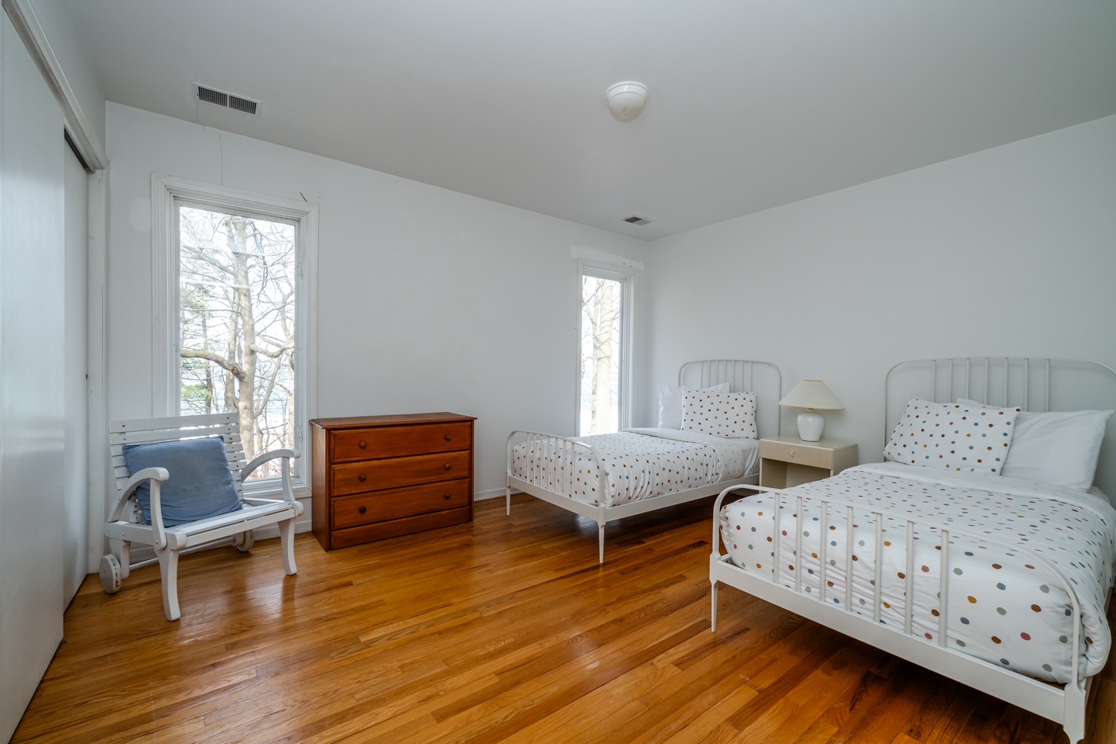 Bedroom #3 (Two Twins)