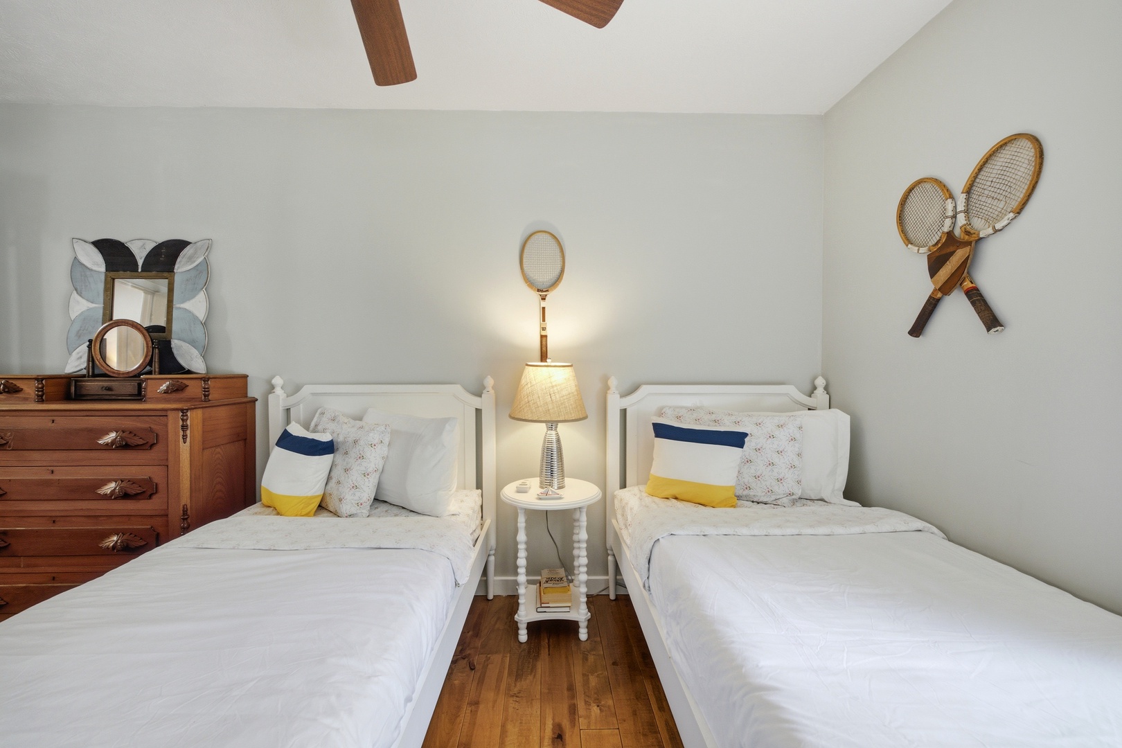 Bedroom #3 (Two Twins)