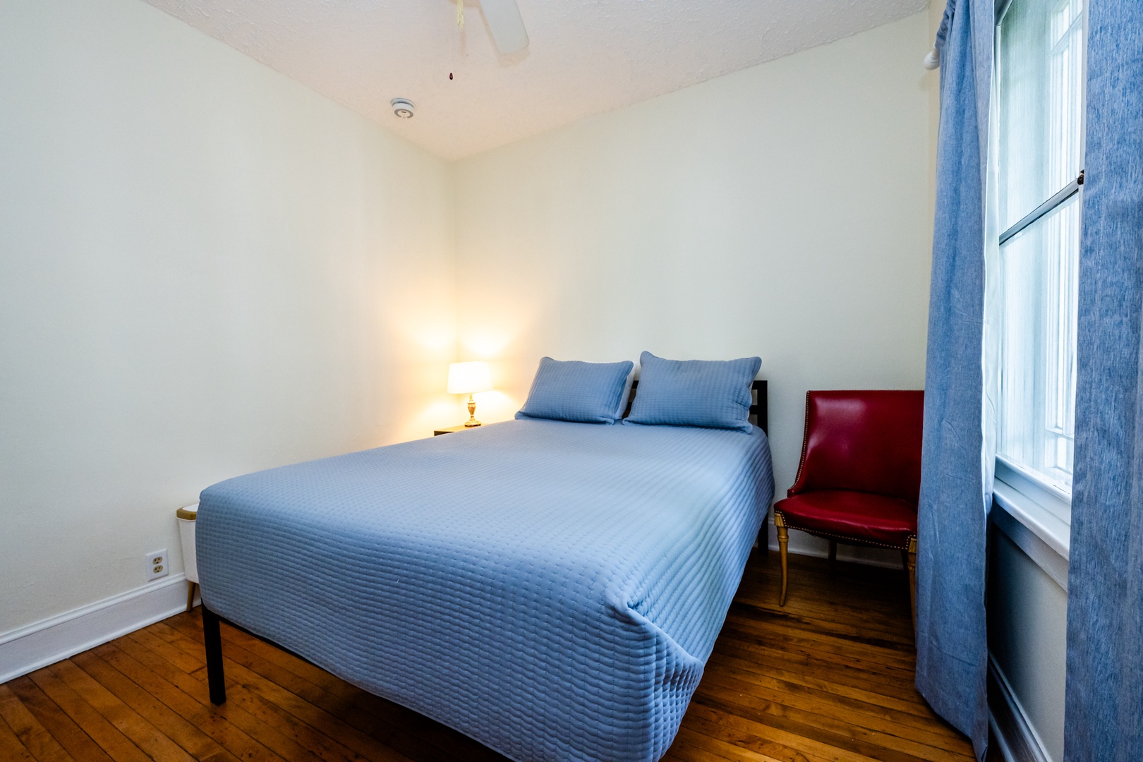 Bedroom #1 (Queen)