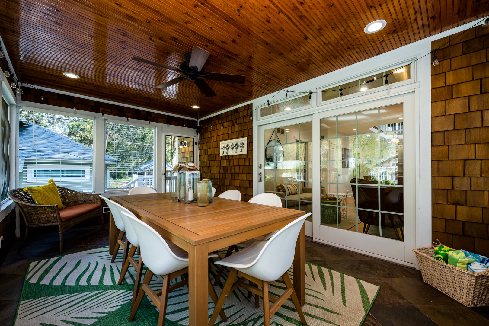 Gorgeous Screened In Porch