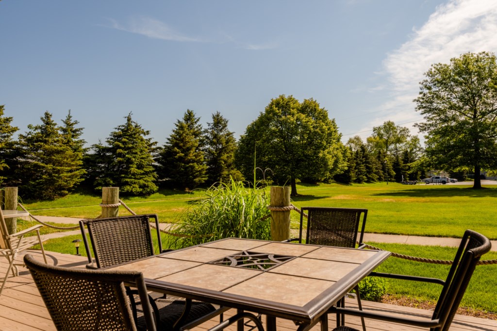 Outdoor Seating