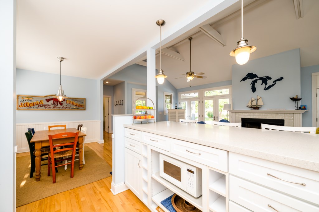 Fully Stocked Kitchen