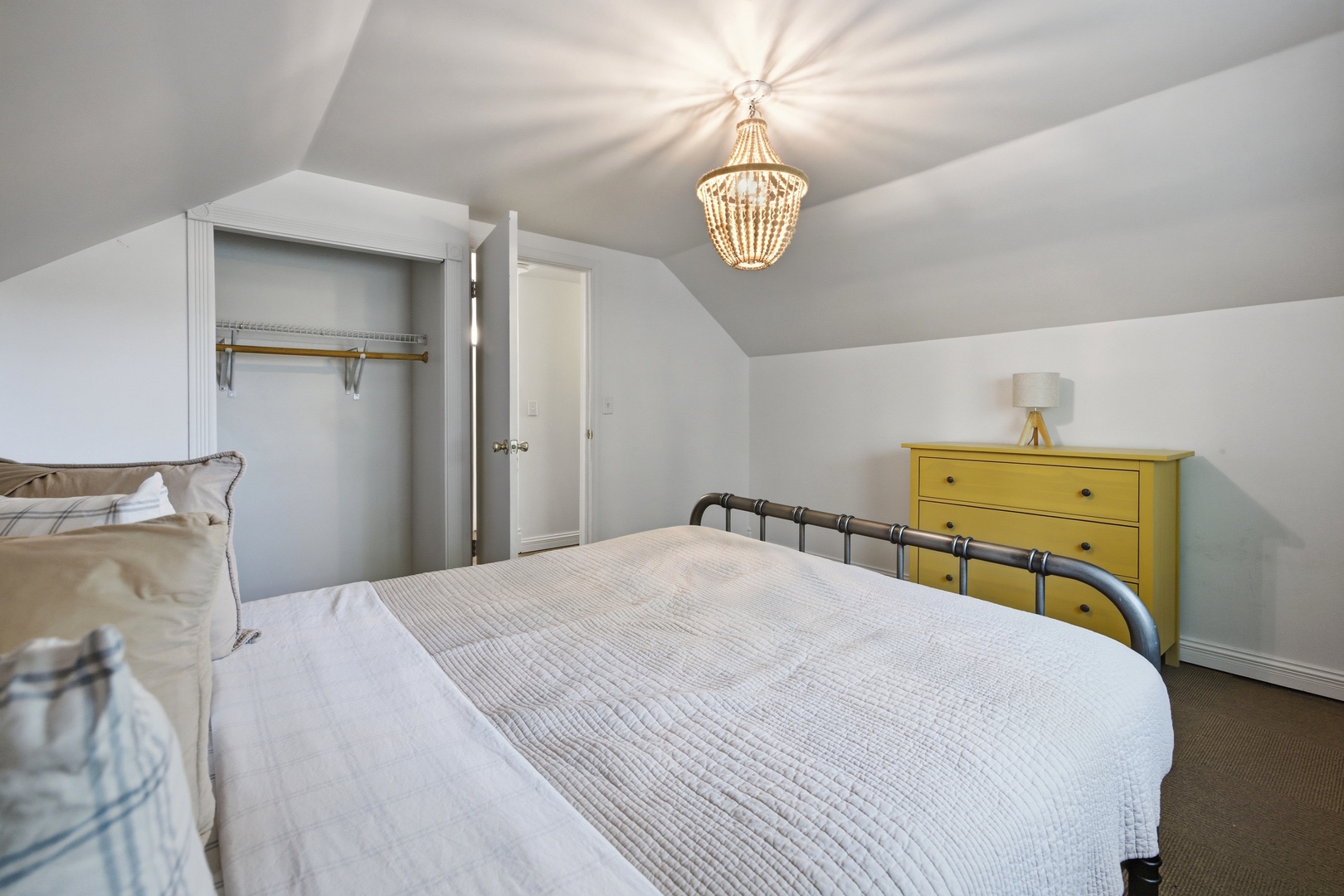 Bedroom #4 (Alt Angle)
