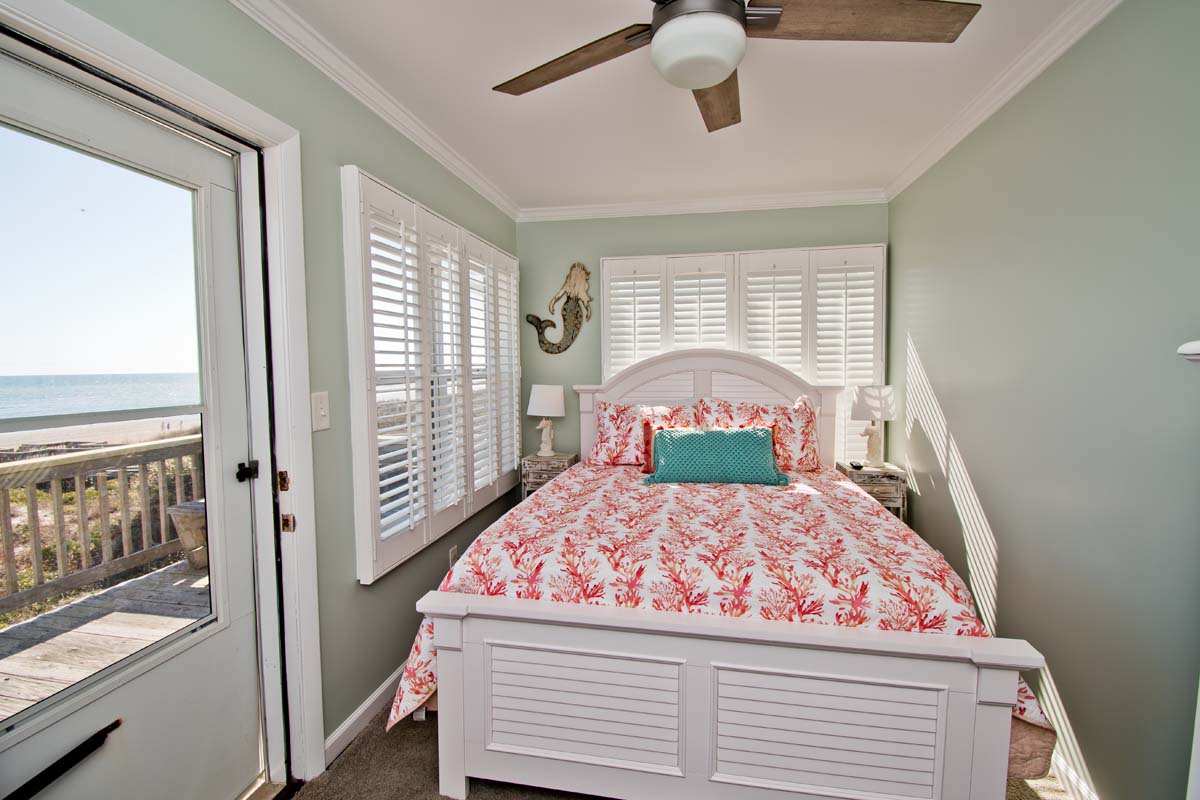 Level Two Bedroom with Queen