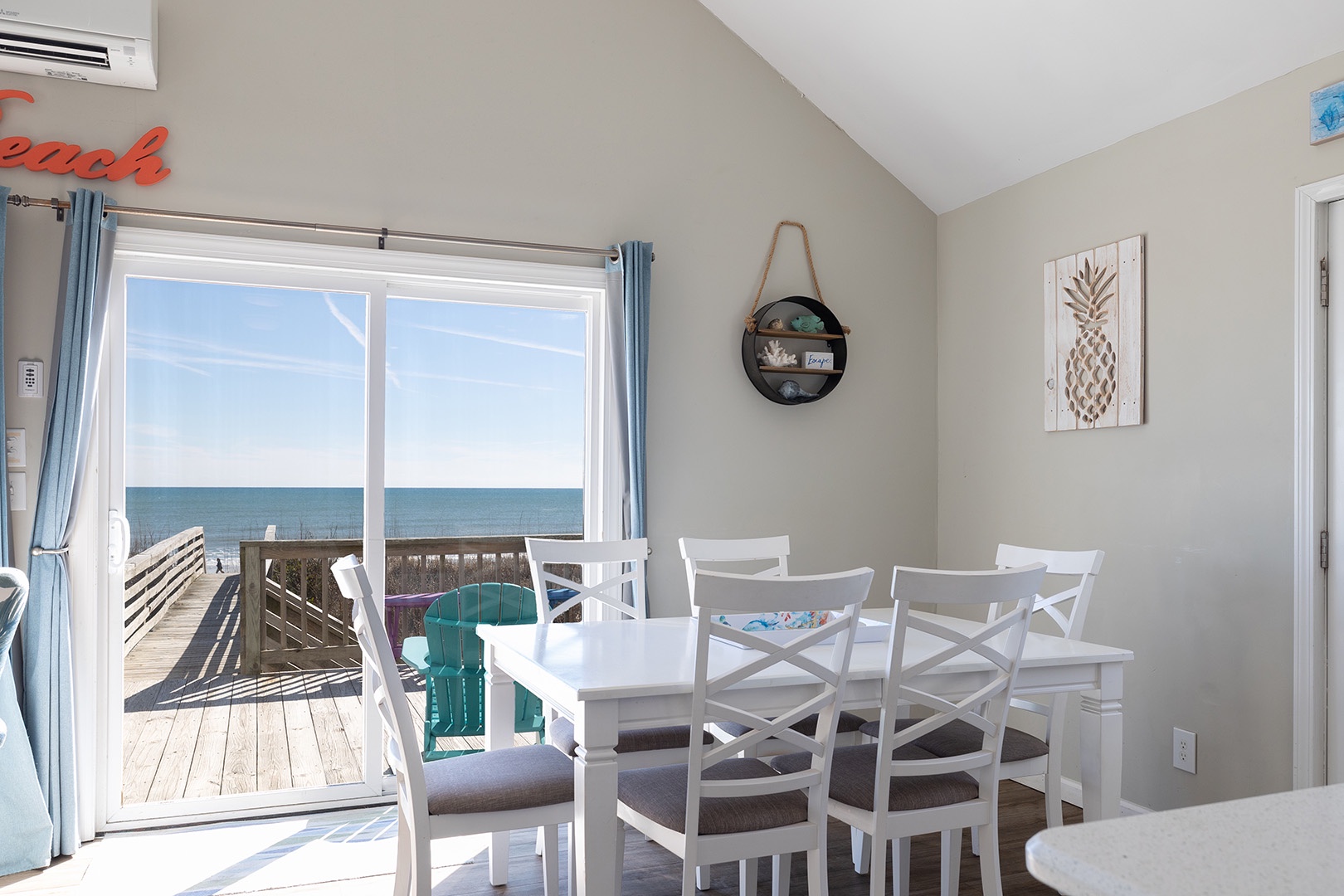 Oceanfront Dining