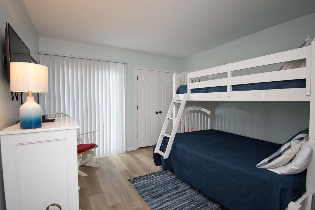 Bedroom with Double / Twin Bunk
