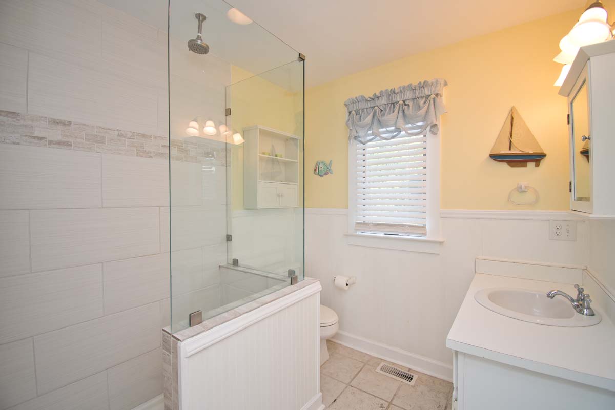 Level One Hall Bath Shared