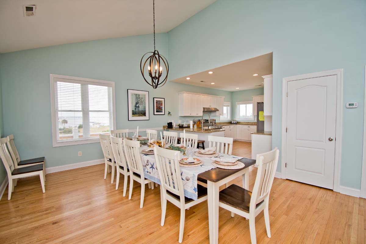 Dining / Kitchen