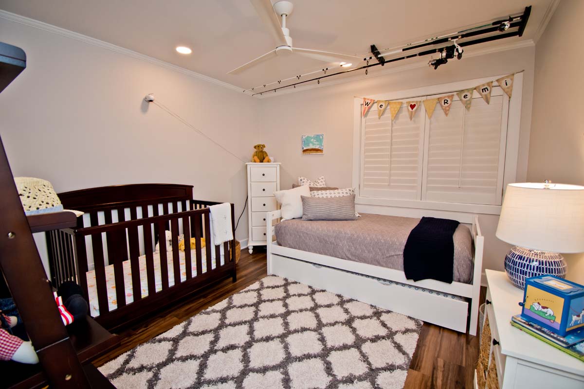 Bedroom with Twin Daybed / Trundle / Crib